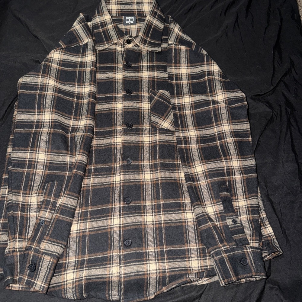 Tango Hotel Mens Large Flannel Plaid Button Down Shirt Black Brown Streetwear